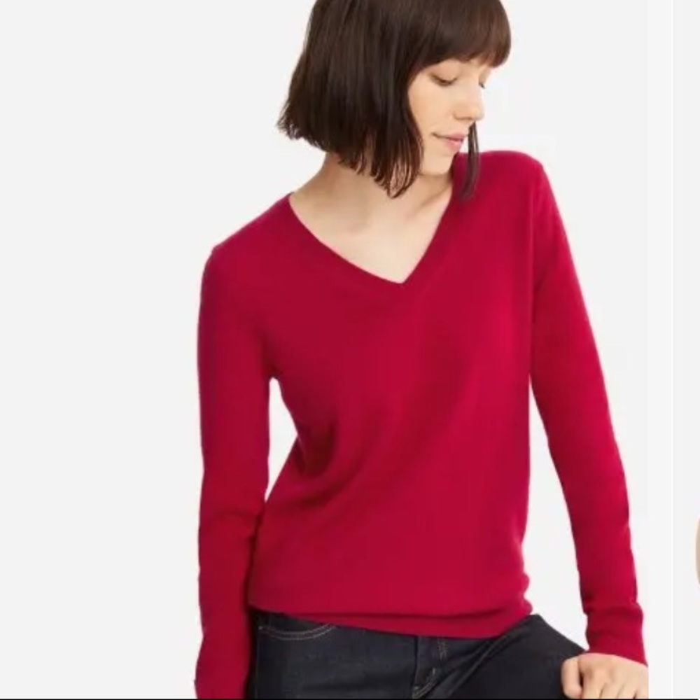 LAST CHANCE 🚀 Uniqlo Cashmere Sweater XS